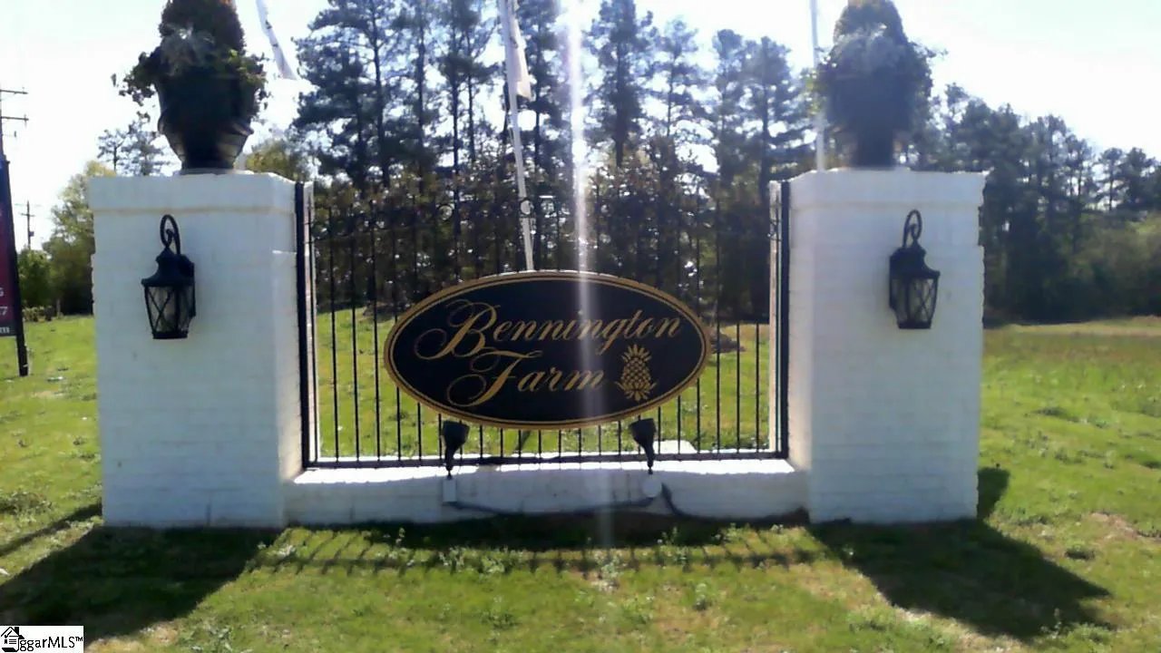 Property image 3 at 545 Bennington Farm Drive, Boiling Springs, SC 29316