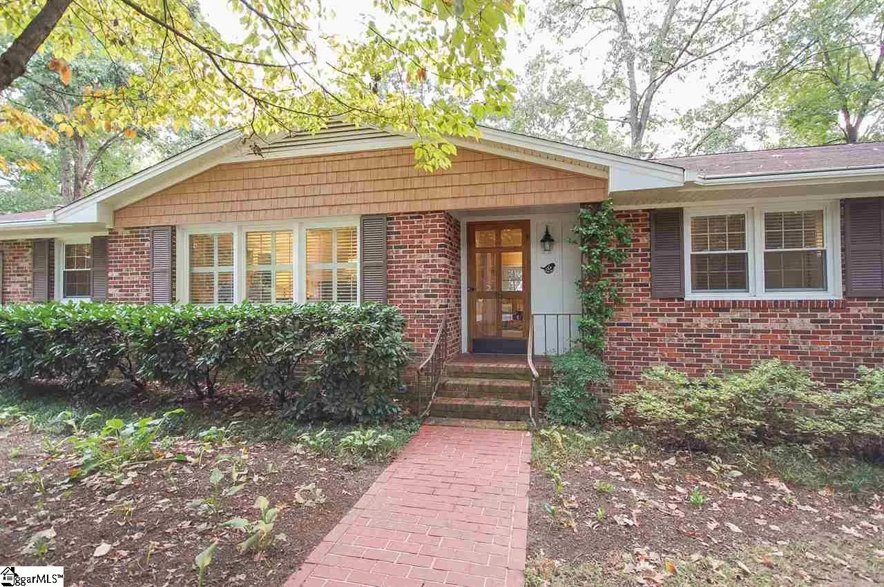 Property image 3 at 16 Kimberly Lane, Taylors, SC 29687-3815