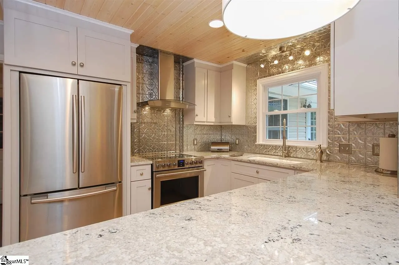 Property image 4 at 16 Kimberly Lane, Taylors, SC 29687-3815
