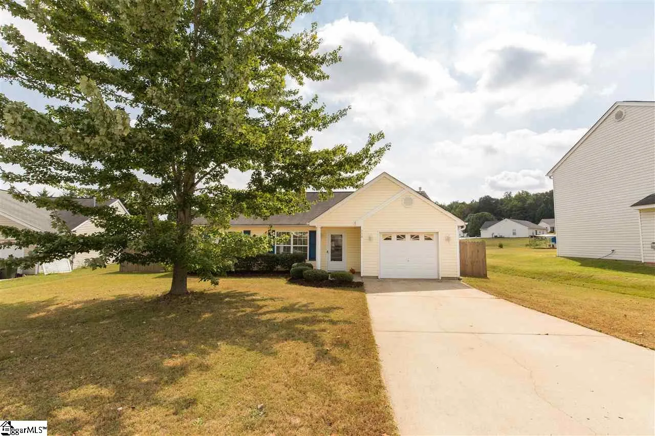 Property image 1 at 710 Hayden Court, Taylors, SC 29687