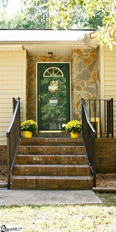 Property image 4 at 502 Idlewild Avenue, Greenville, SC 29605