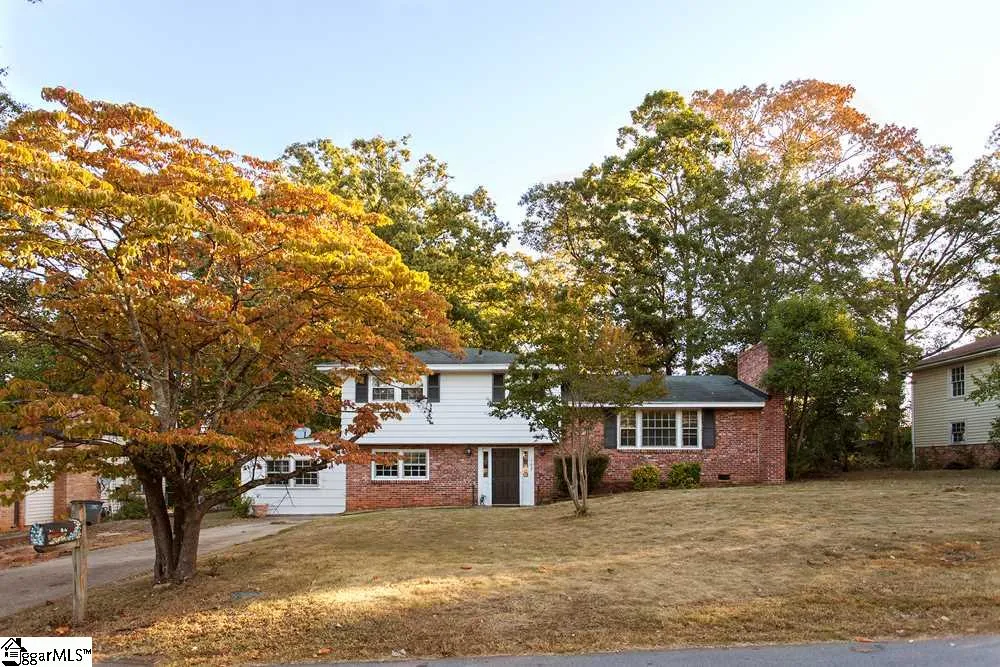 Property image 1 at 107 Lancaster Lane, Greenville, SC 29605