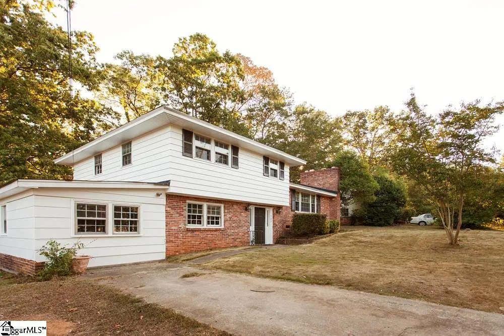 Property image 4 at 107 Lancaster Lane, Greenville, SC 29605