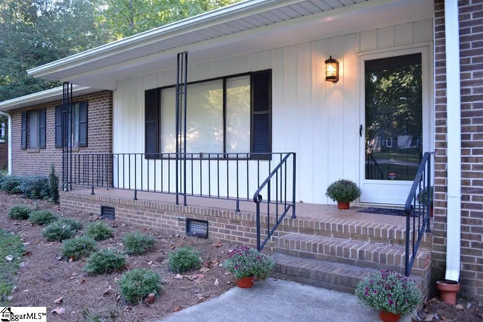 Property image 2 at 216 Parliament Road, Greenville, SC 29615