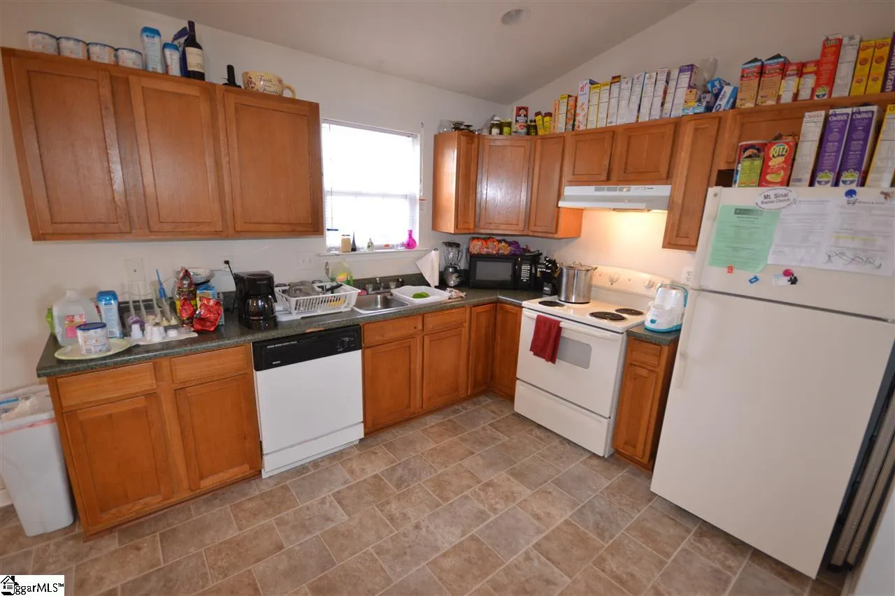 Property image 2 at 4 Quoite Court, Greenville, SC 29617