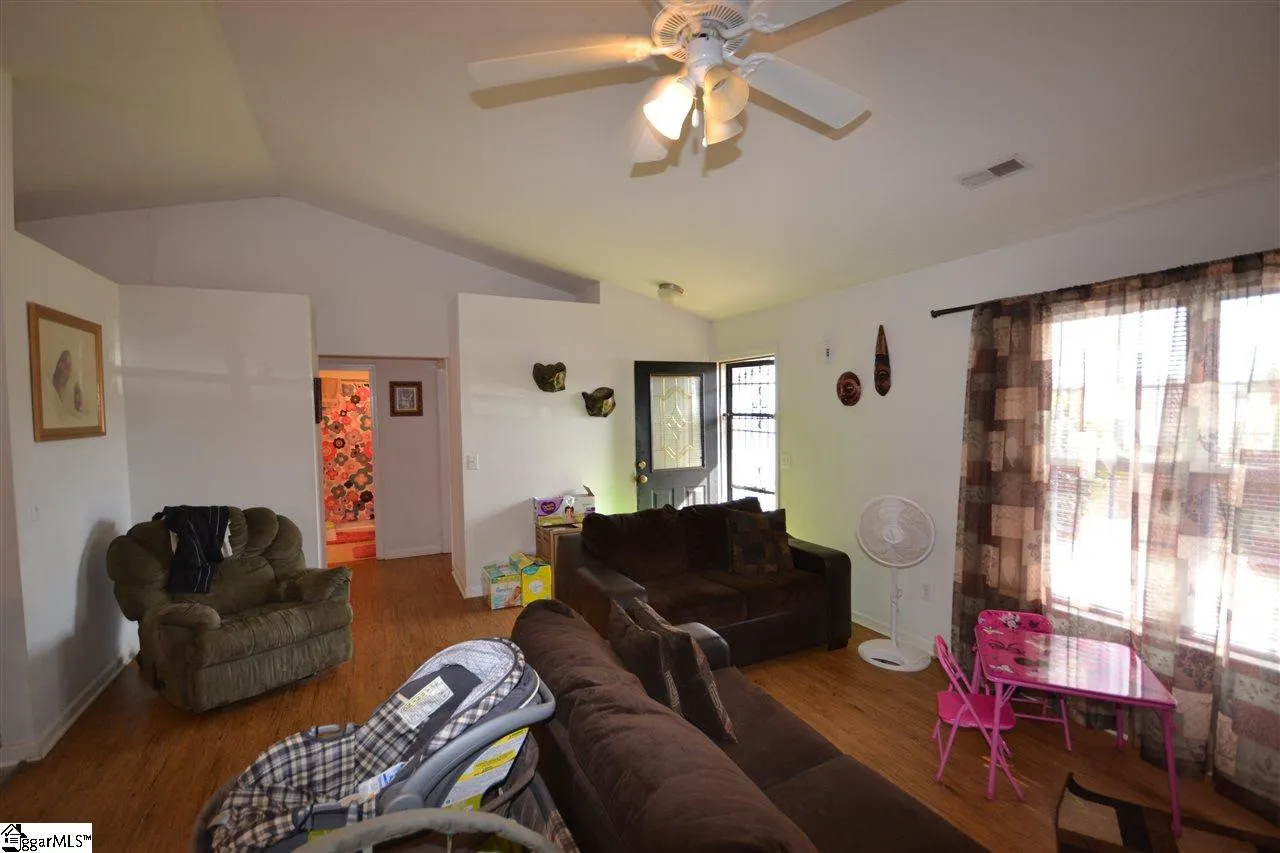 Property image 3 at 4 Quoite Court, Greenville, SC 29617