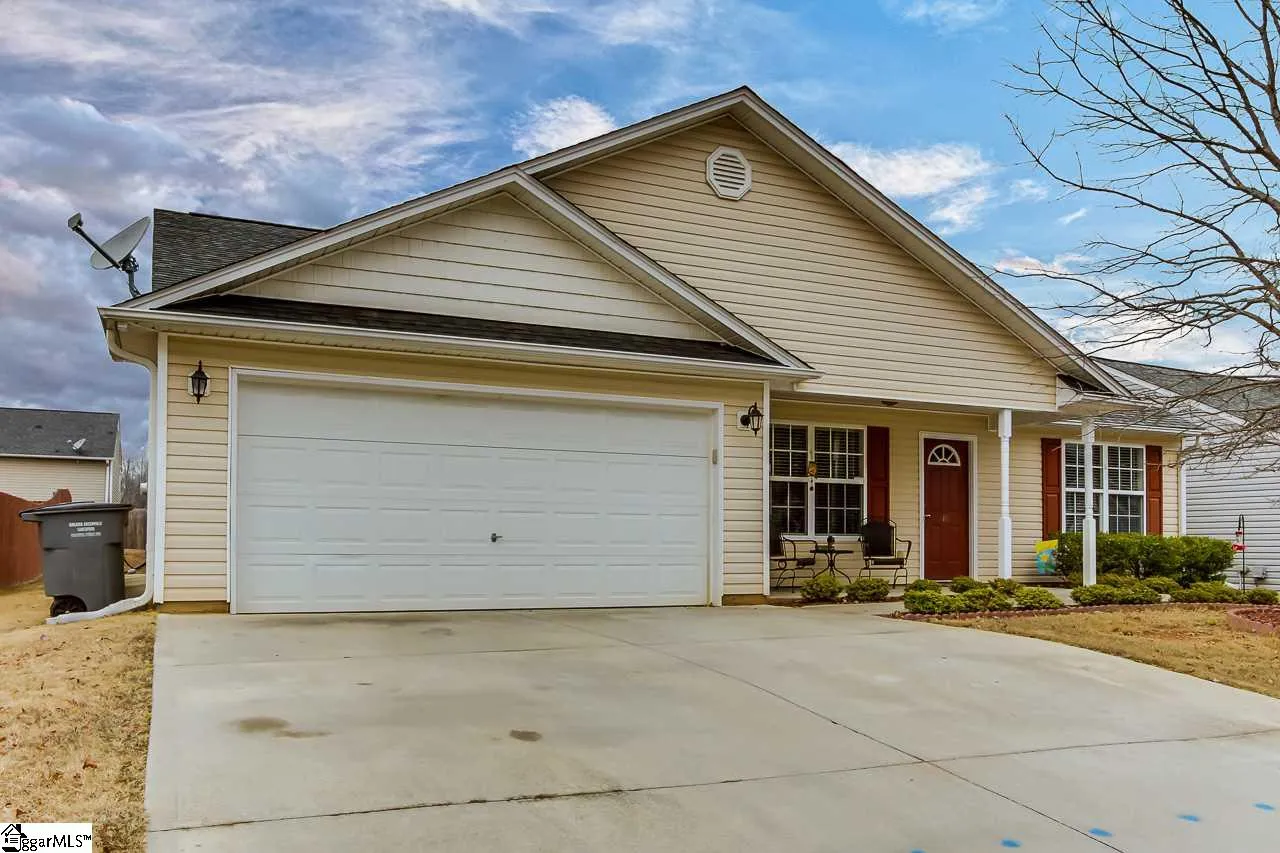 Property image 2 at 16 Kavanagh Court, Greenville, SC 29611