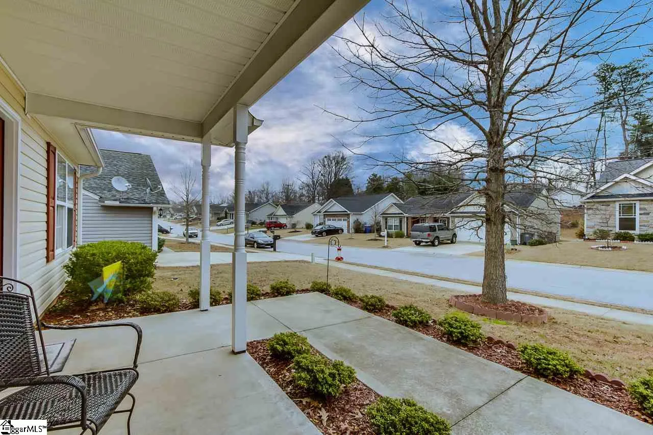 Property image 3 at 16 Kavanagh Court, Greenville, SC 29611