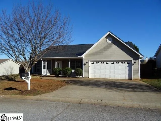 Property image 1 at 6 Wake Forest Way, Mauldin, SC 29662