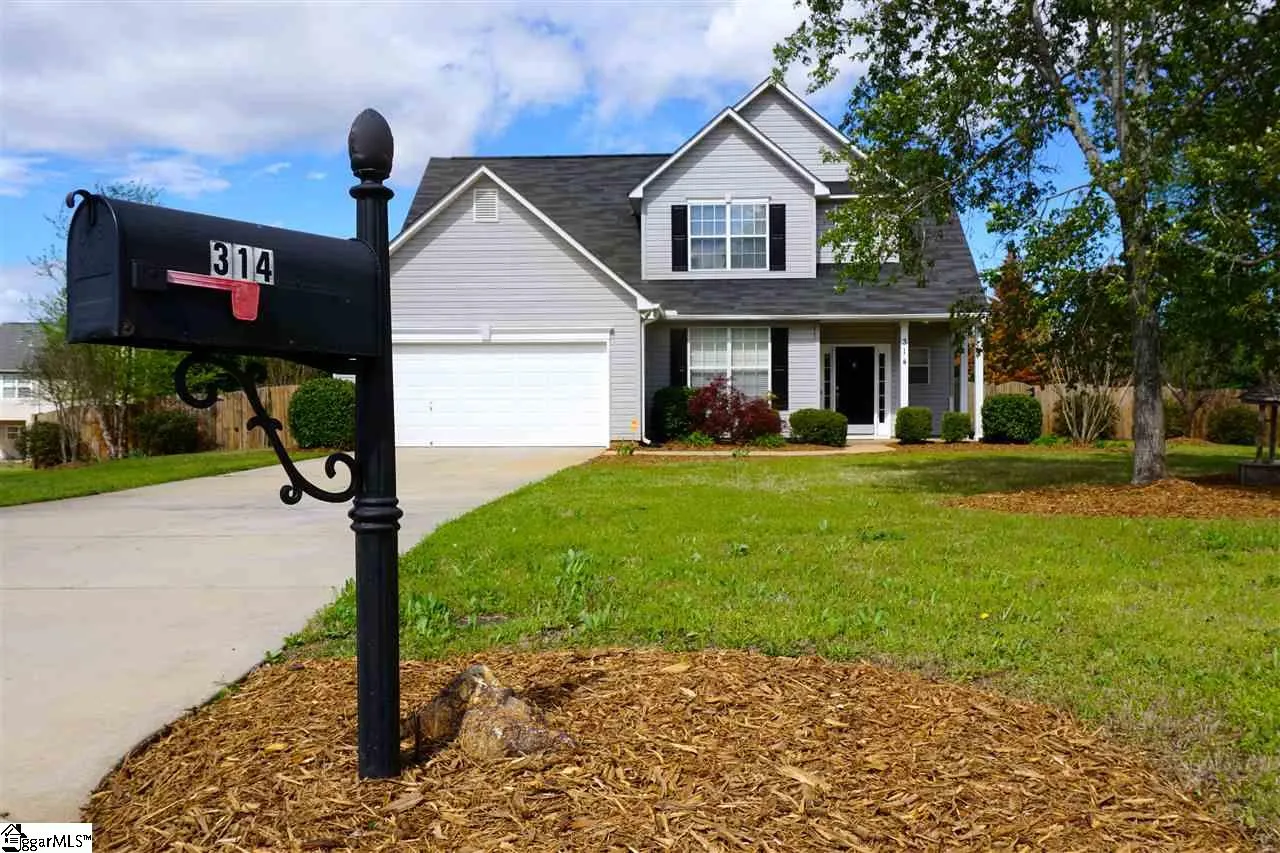 Property image 3 at 314 Oakboro Lane, Simpsonville, SC 29680