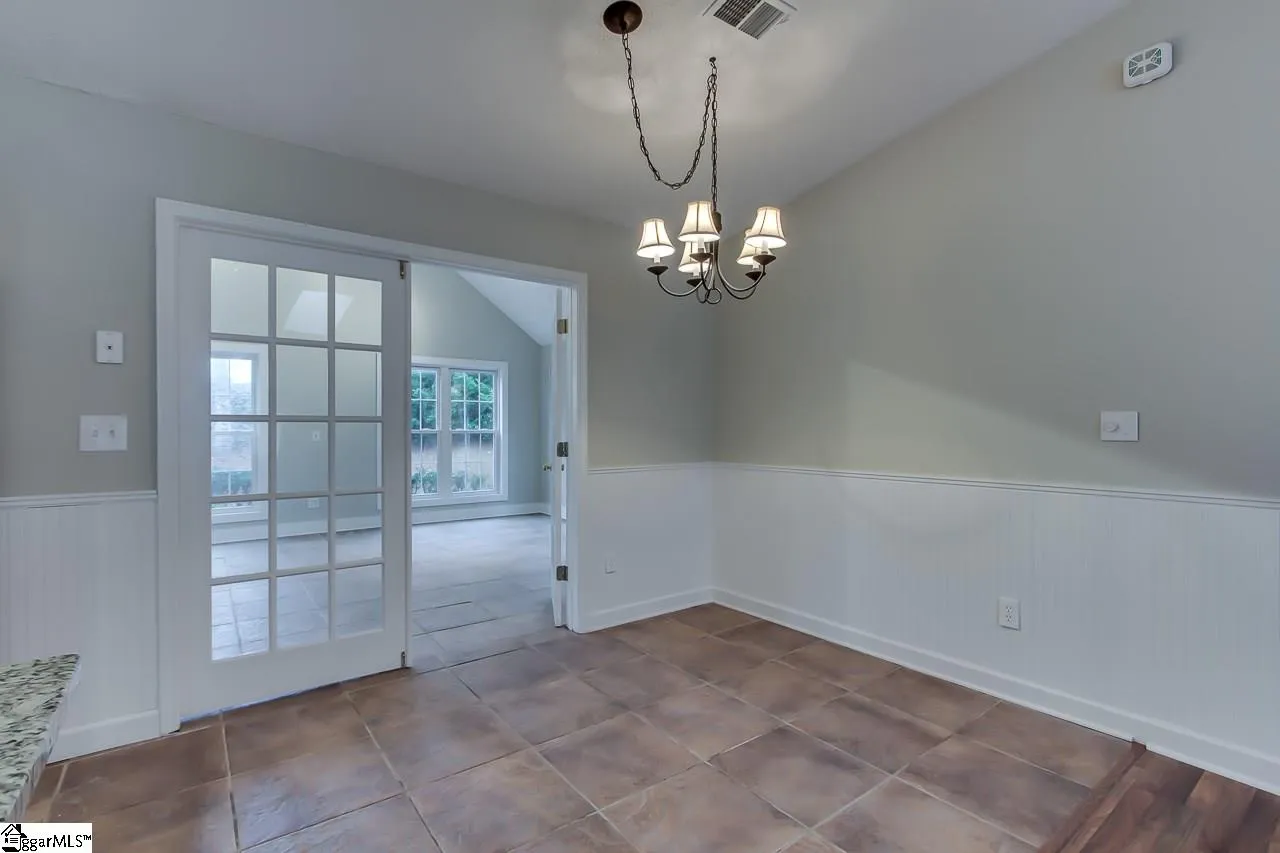 Property image 5 at 3 Saint Andrews Court, Greenville, SC 29607