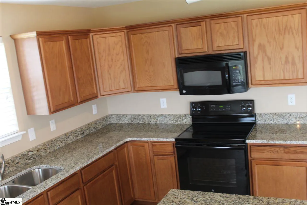 Property image 2 at 100 Lost Lake Drive, Simpsonville, SC 29681
