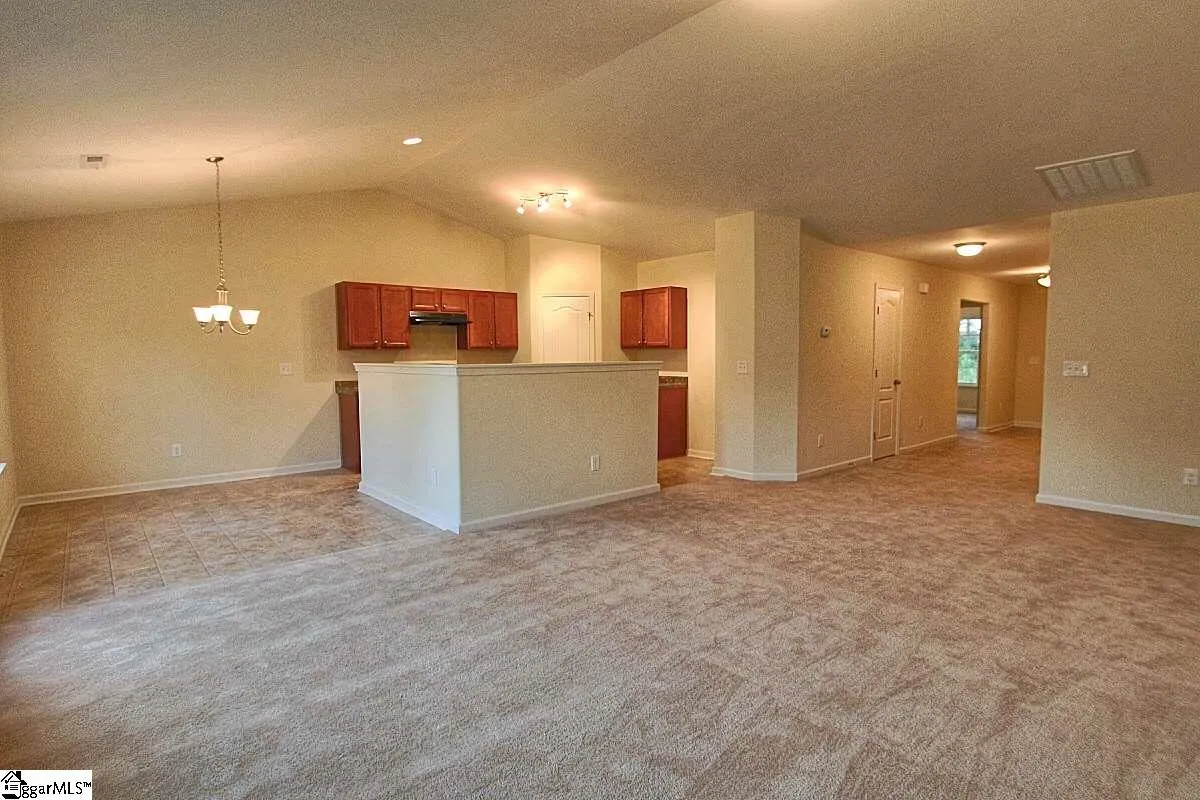 Property image 5 at 619 Capitana Court, Duncan, SC 29334