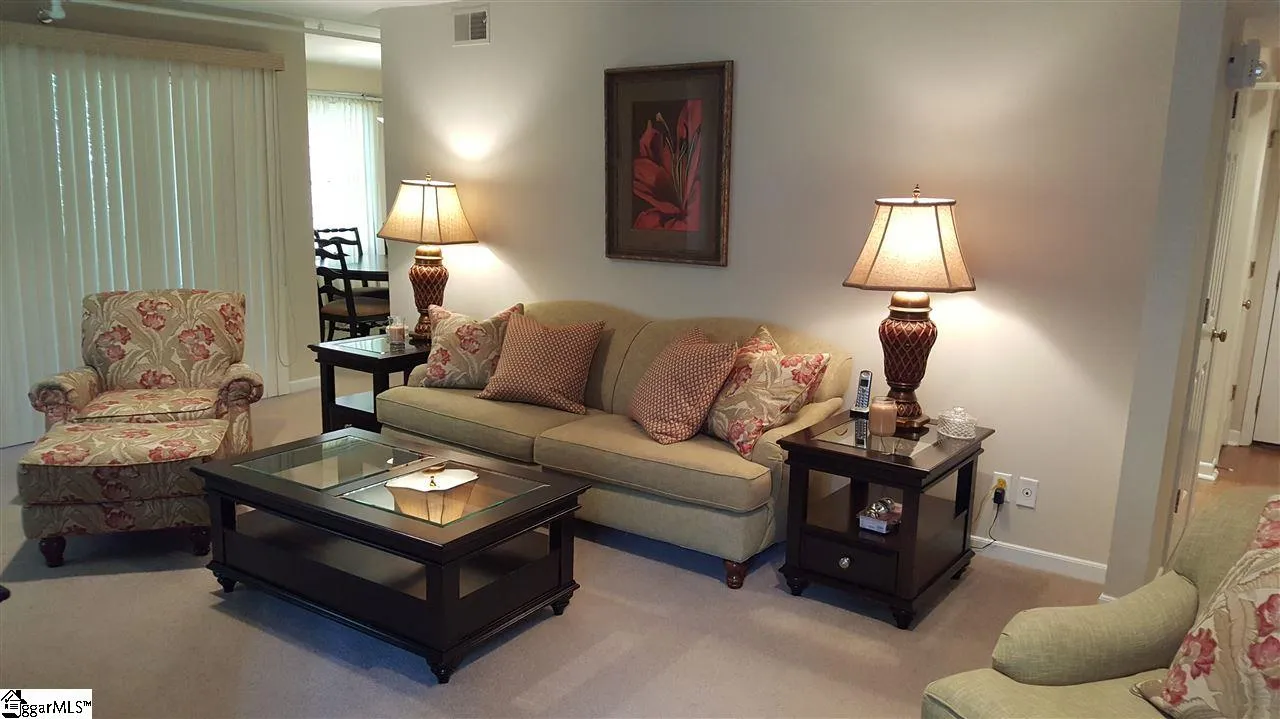 Property image 5 at 105 Swansgate Place, Greenville, SC 29605-5318