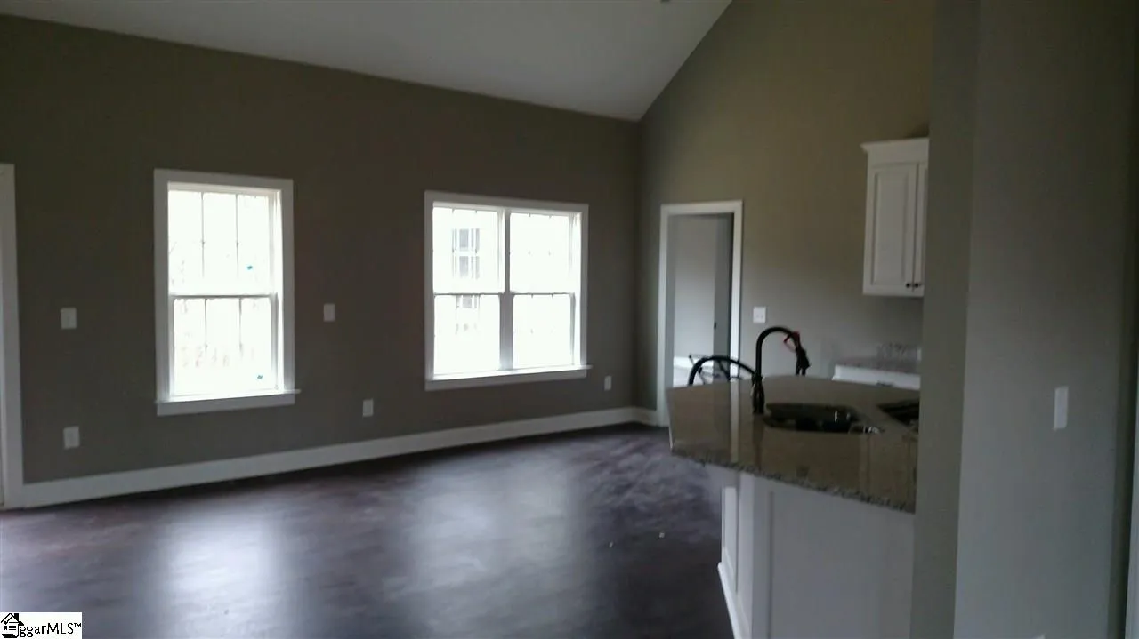 Property image 4 at 328 Puckett Mill Drive, Central, SC 29630