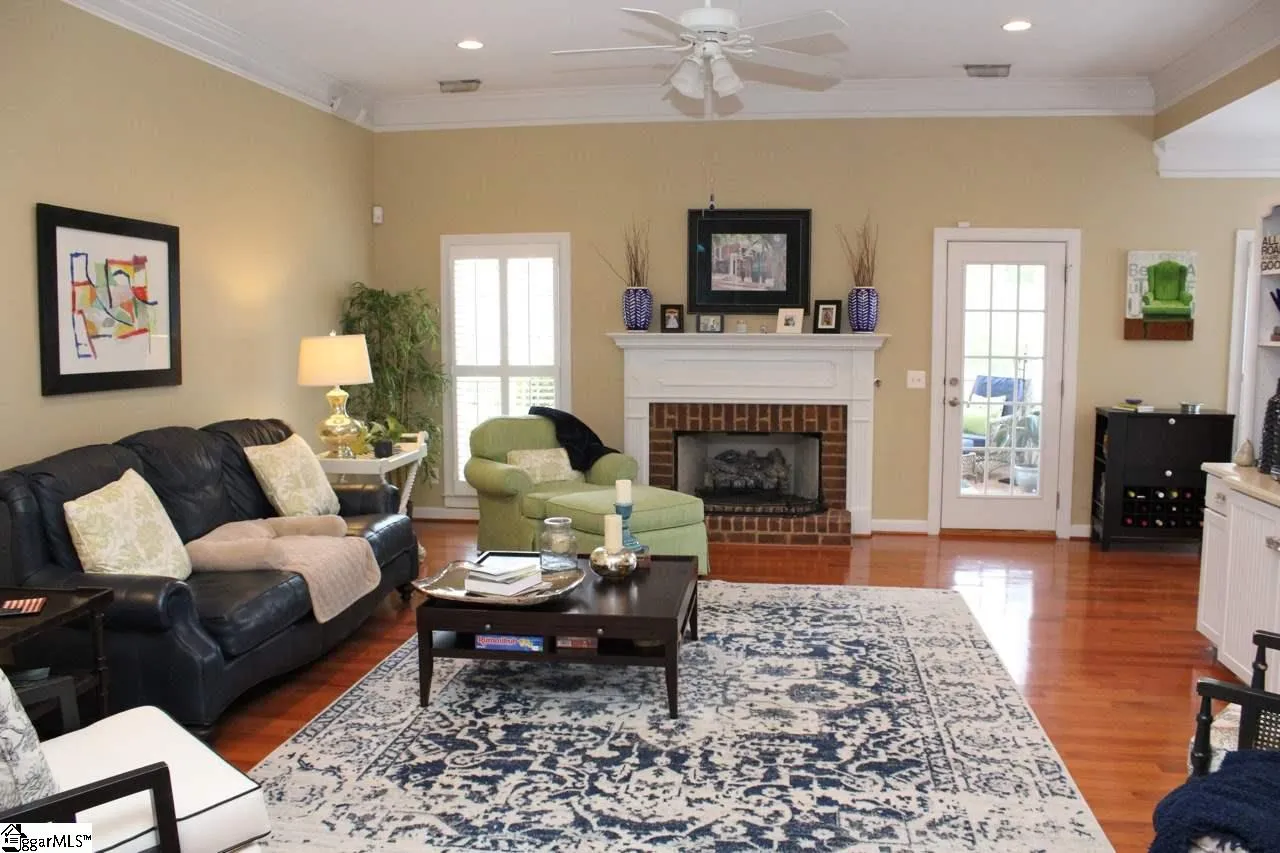 Property image 2 at 6 Audrey Lane, Greenville, SC 29615