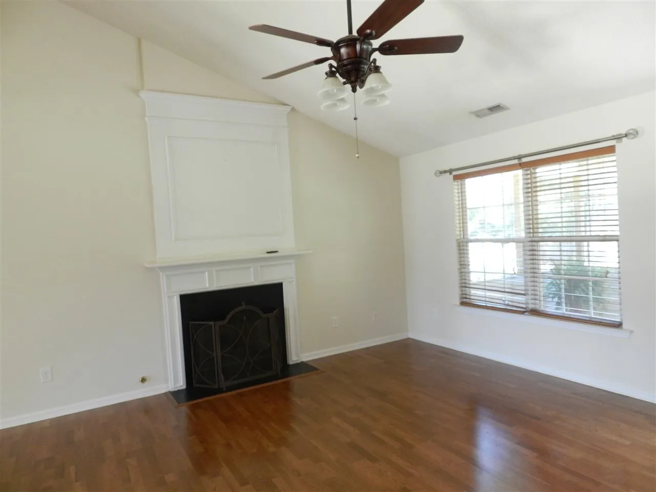 Property image 2 at 6 Crevasse Lane, Greenville, SC 29617
