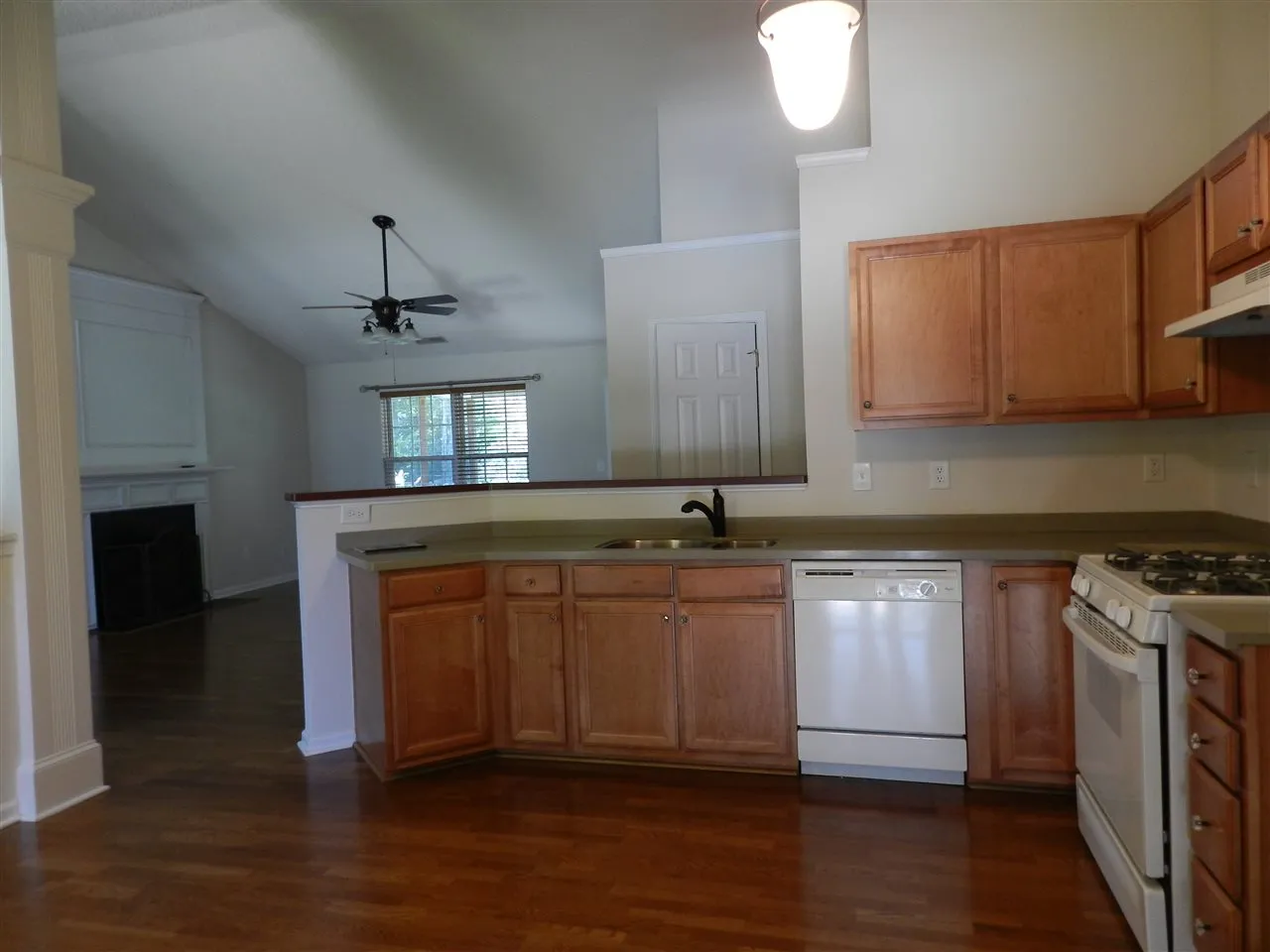 Property image 3 at 6 Crevasse Lane, Greenville, SC 29617