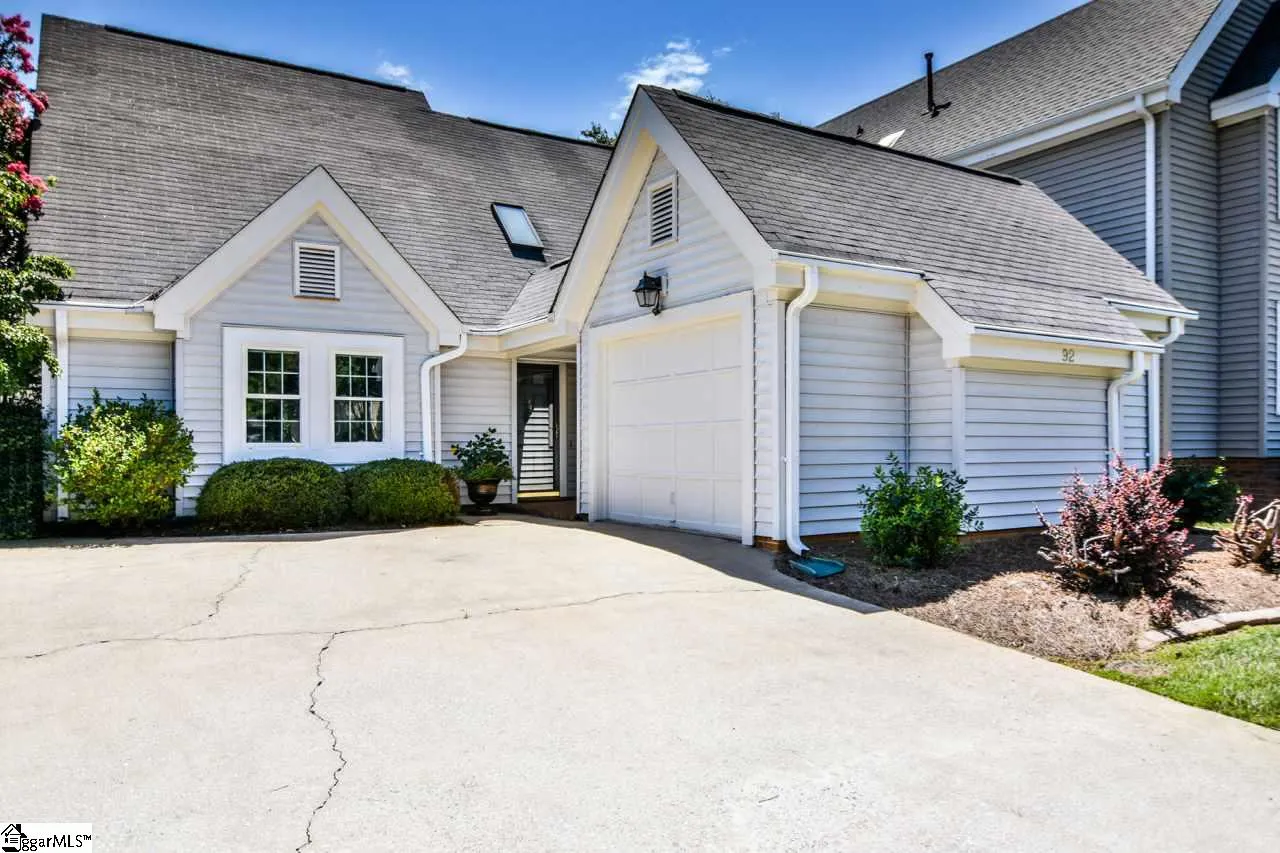 Property image 1 at 92 Forest Lake Drive, Simpsonville, SC 29681
