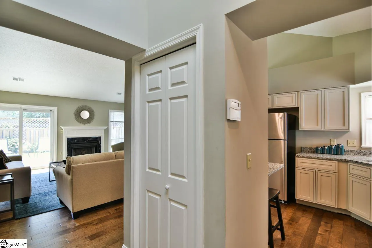 Property image 4 at 92 Forest Lake Drive, Simpsonville, SC 29681