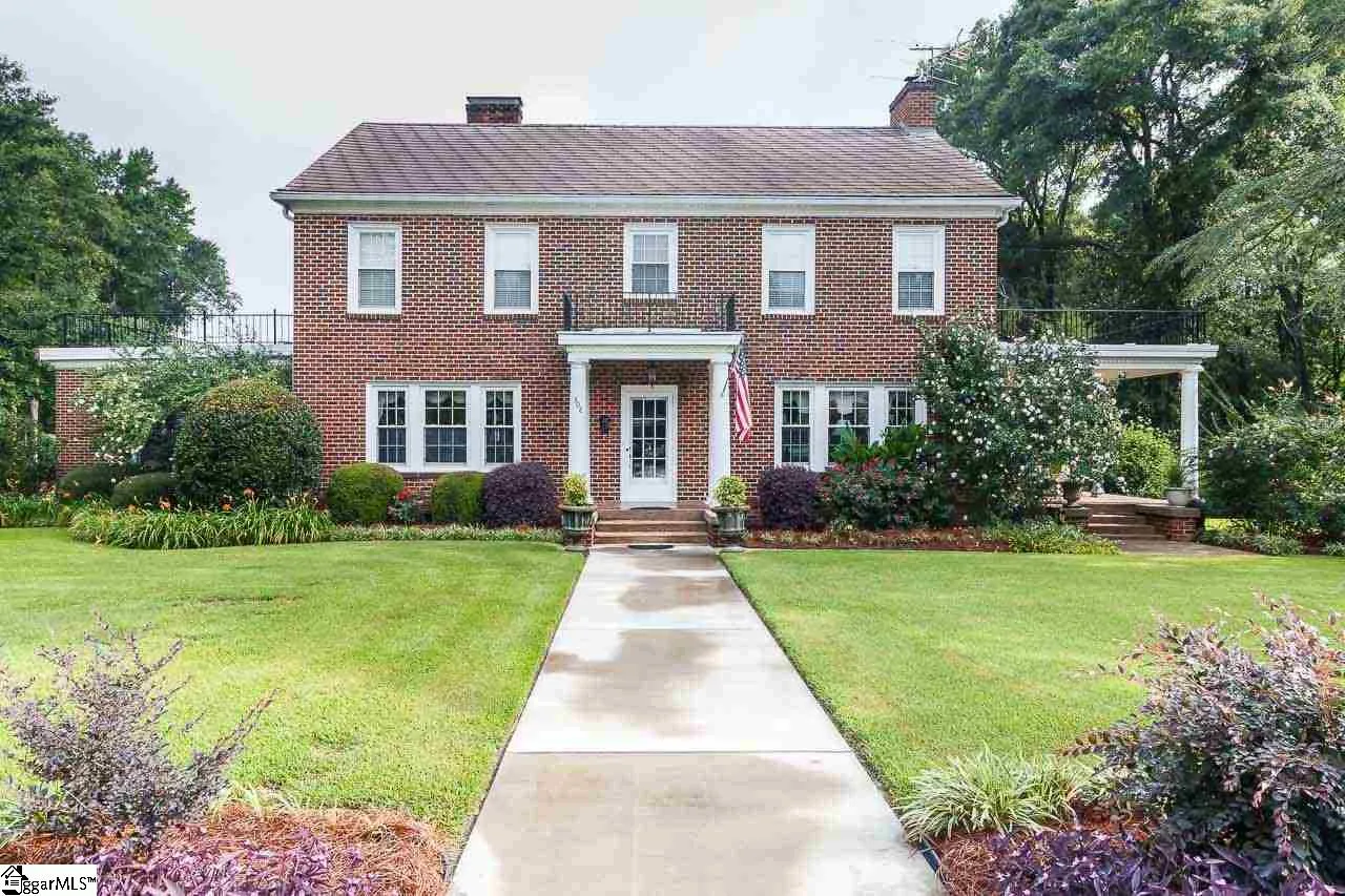Property image 1 at 308 W Walnut Street, Clinton, SC 29325