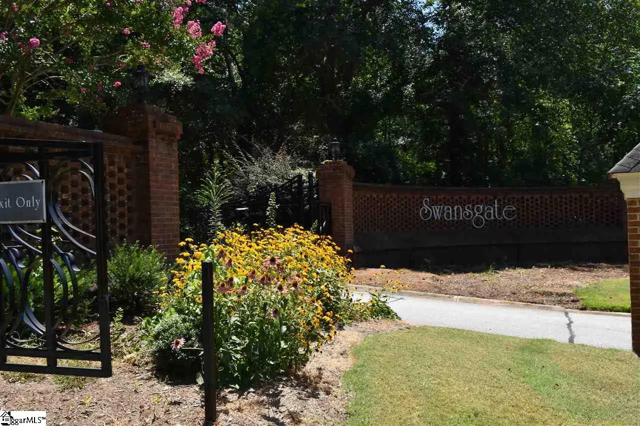 Property image 2 at 503 Wren Way, Greenville, SC 29605