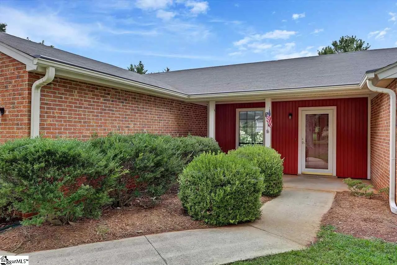 Property image 4 at 114 Woodstock Lane, Greer, SC 29650