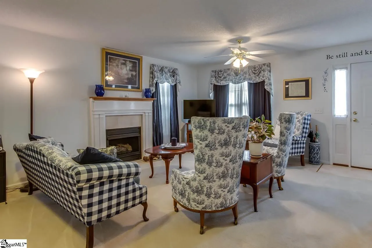 Property image 5 at 220 Neal Court, Greenville, SC 29601-1532