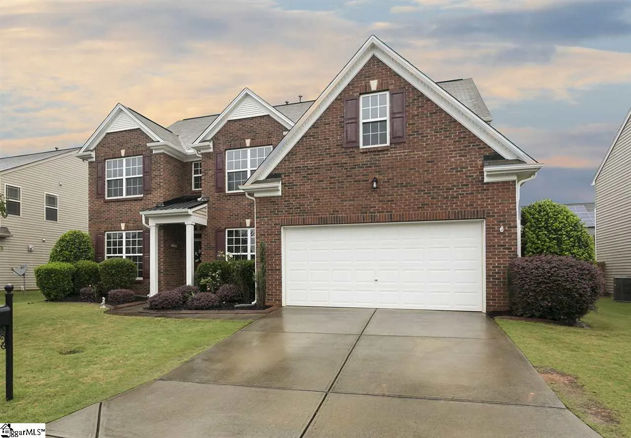 Property image 2 at 211 Bells Creek Drive, Simpsonville, SC 29680