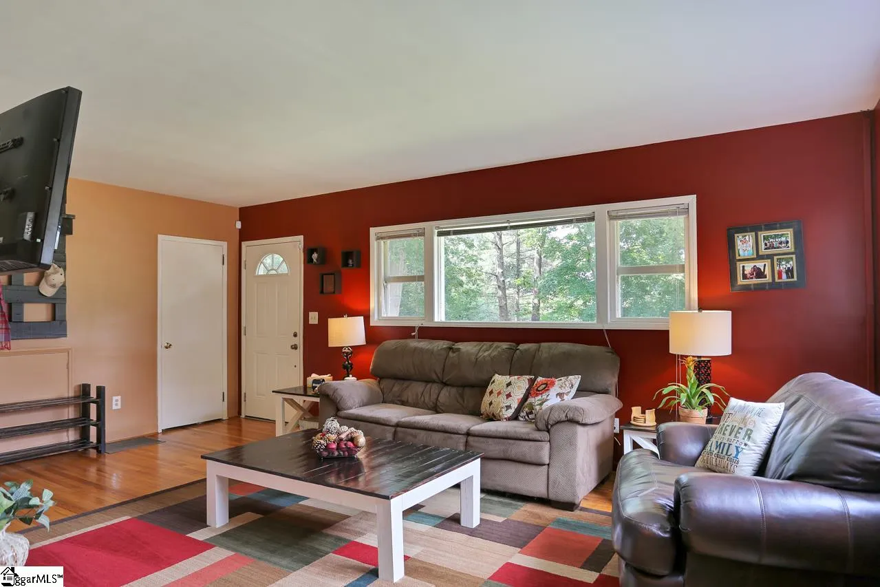 Property image 4 at 15 Piney Woods Lane, Greenville, SC 29605