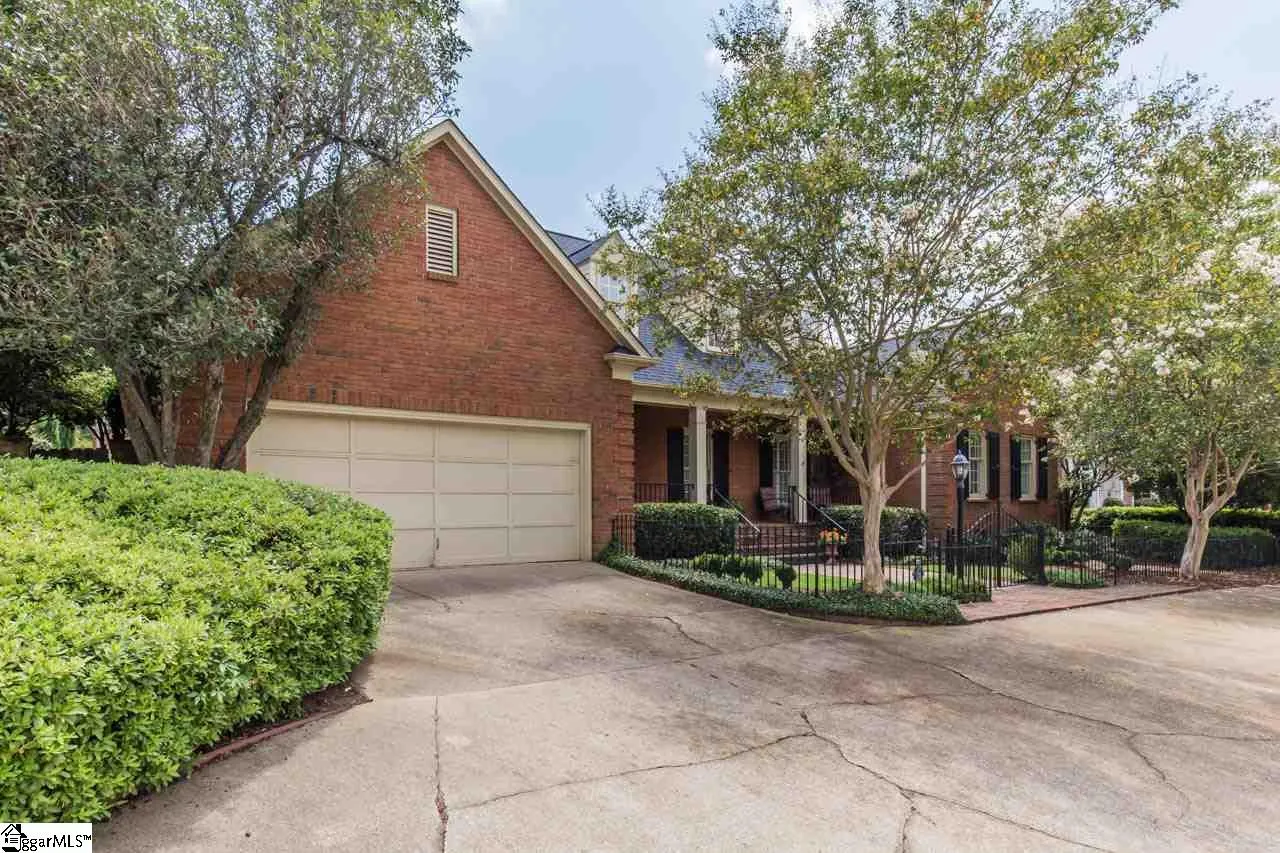 Property image 2 at 822 Crescent Avenue, Greenville, SC 29601