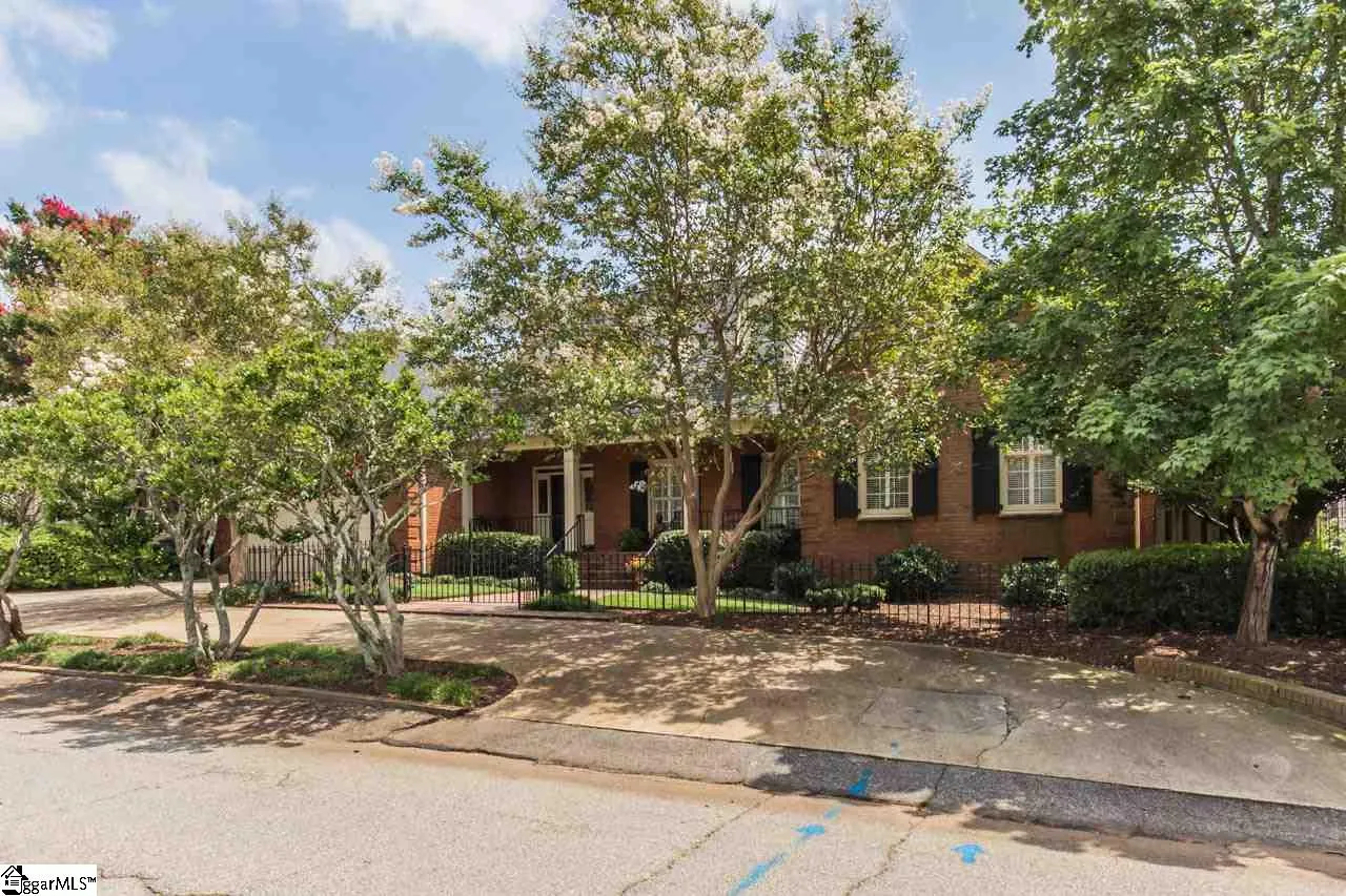 Property image 5 at 822 Crescent Avenue, Greenville, SC 29601