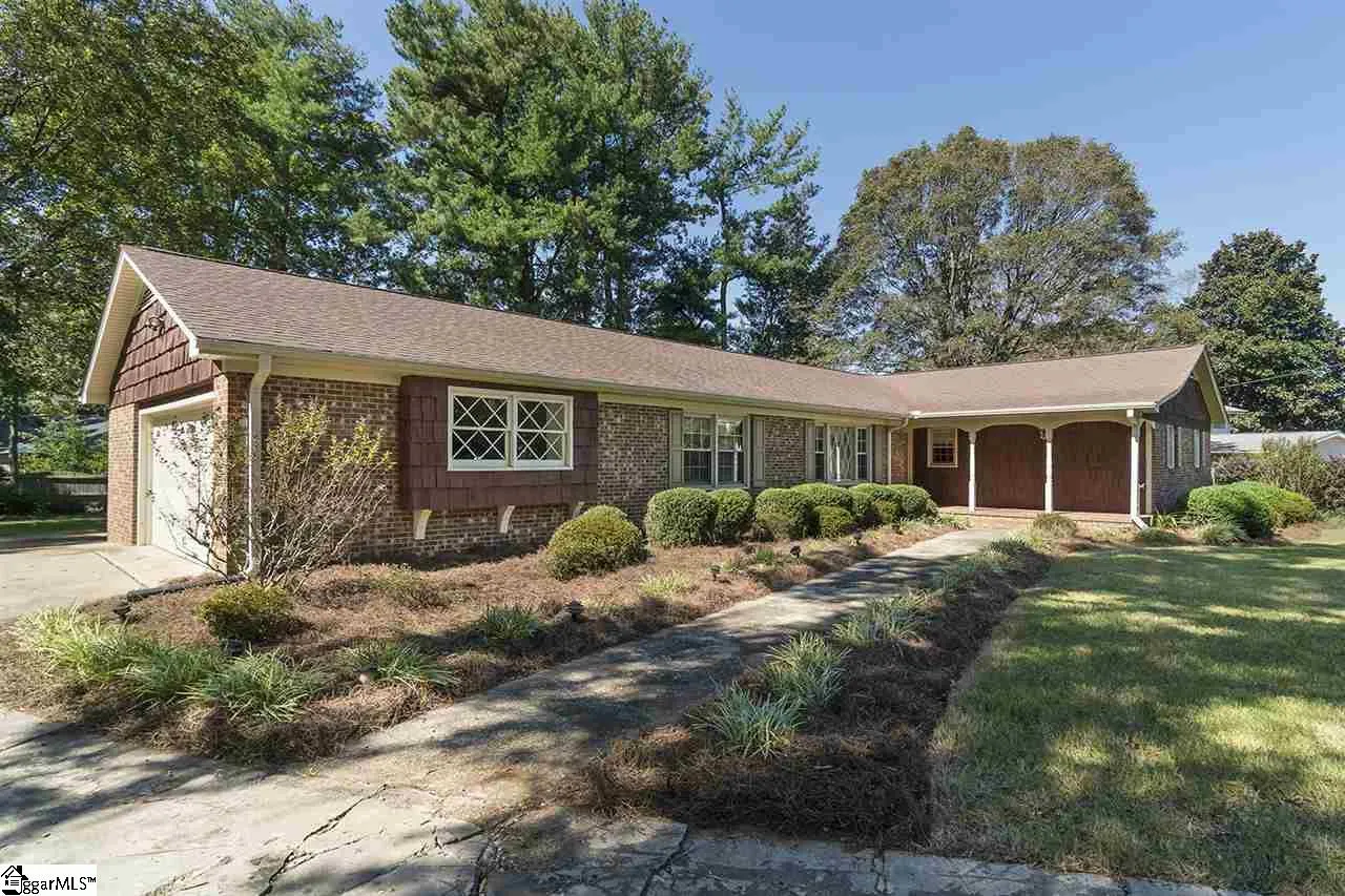Property image 2 at 104 Merrifield Drive, Greenville, SC 29615