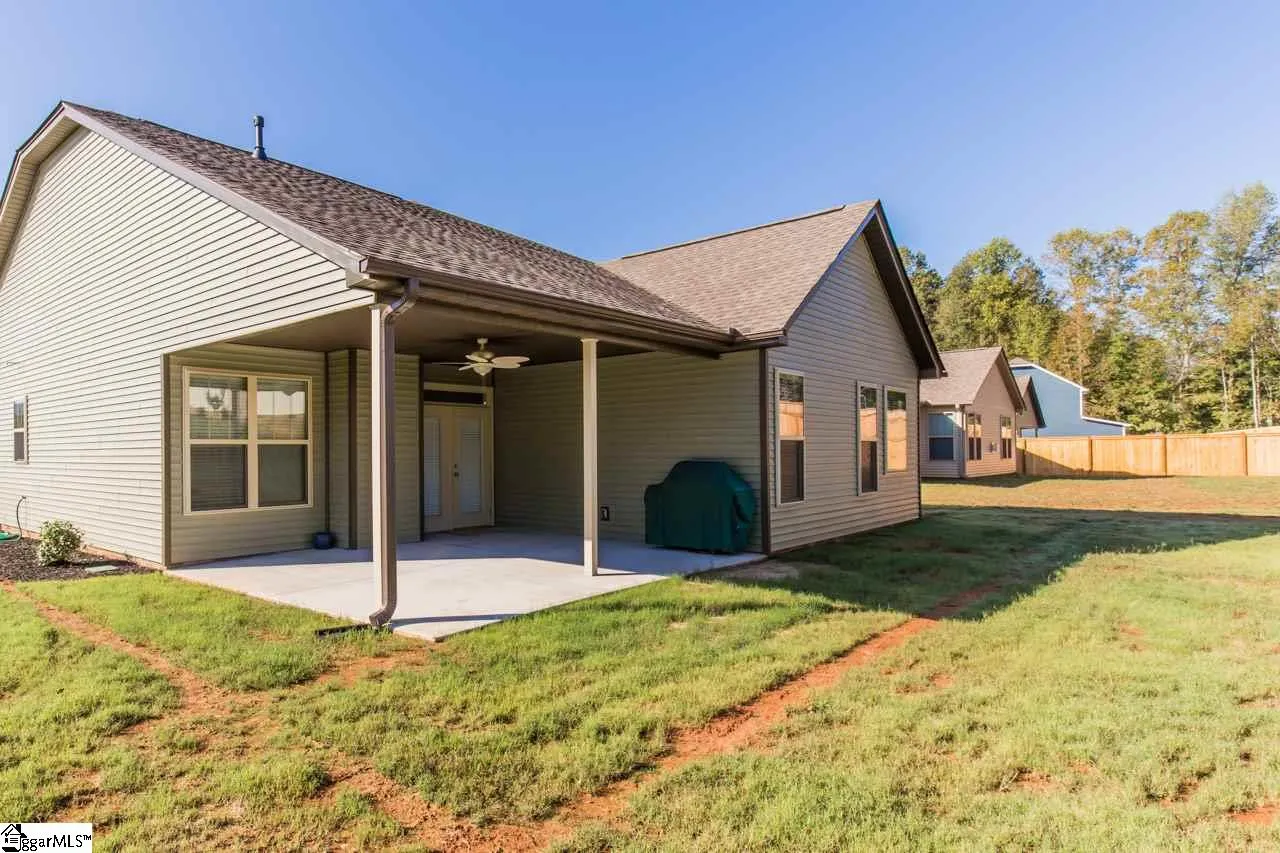 Property image 3 at 400 Trillium Creek Court, Travelers Rest, SC 29690