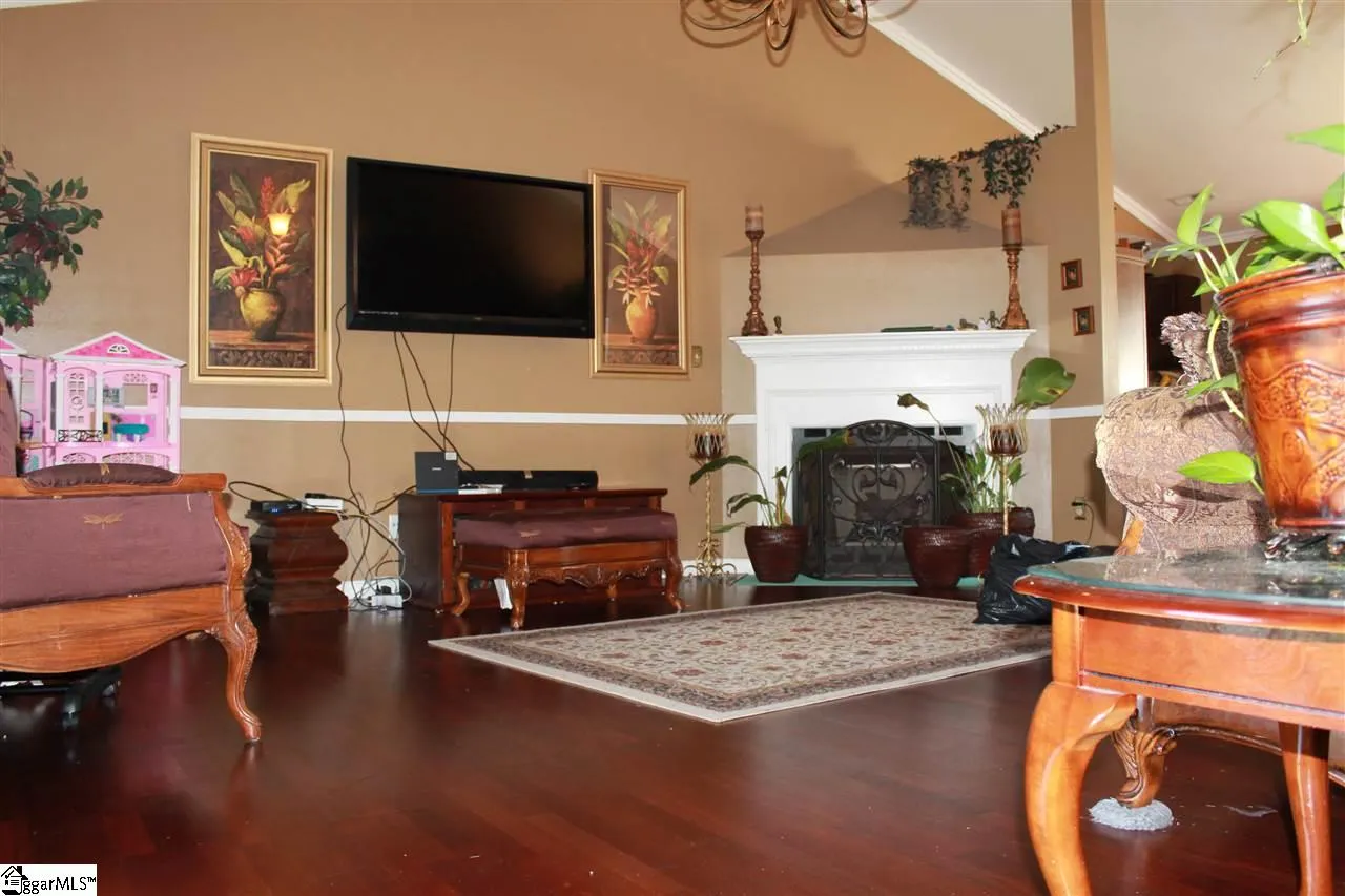 Property image 2 at 1 Scottbine Court, Greer, SC 29651