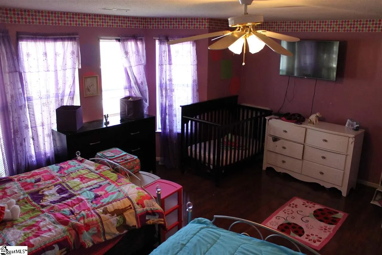 Property image 3 at 1 Scottbine Court, Greer, SC 29651