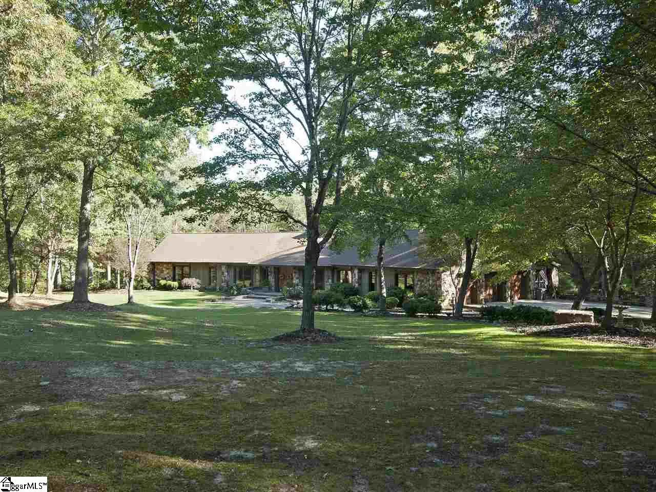 Property image 2 at 140 Rocky Point Circle, Greenville, SC 29615