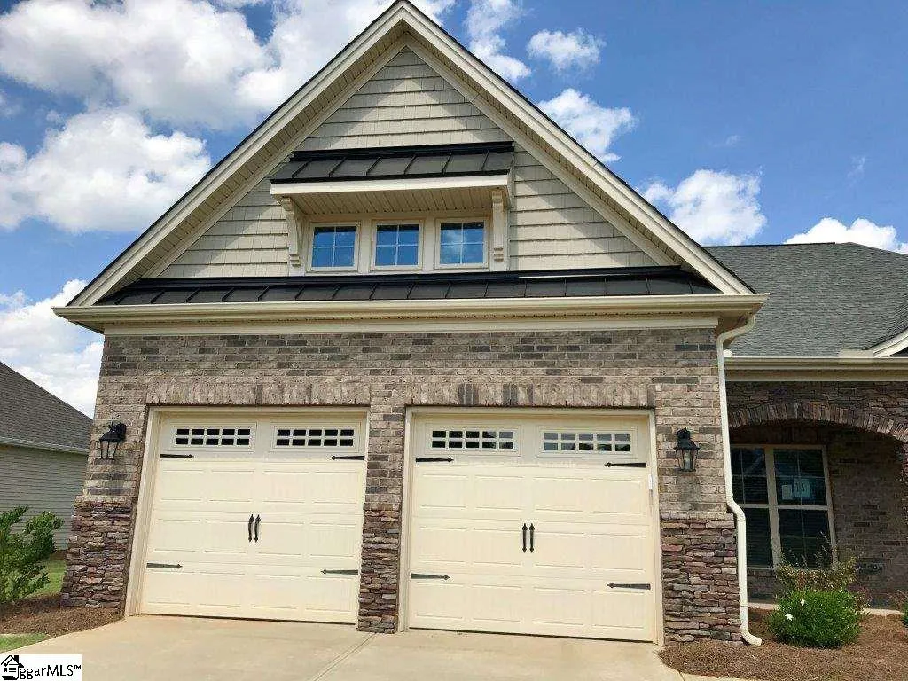 Property image 3 at 309 Scotts Bluff Drive, Simpsonville, SC 29681