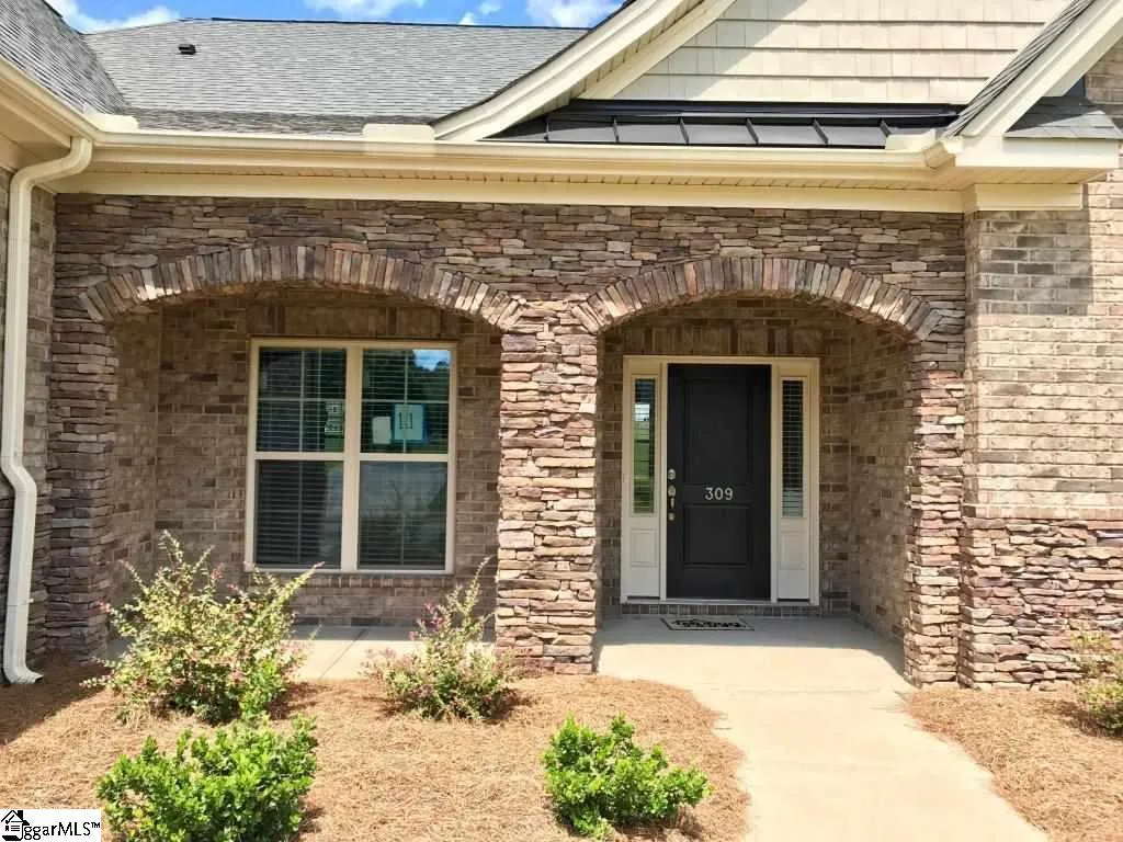 Property image 4 at 309 Scotts Bluff Drive, Simpsonville, SC 29681