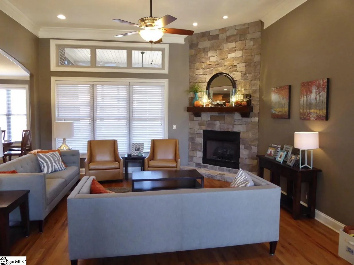 Property image 2 at 14 Bobby Jones Court, Greenville, SC 29609