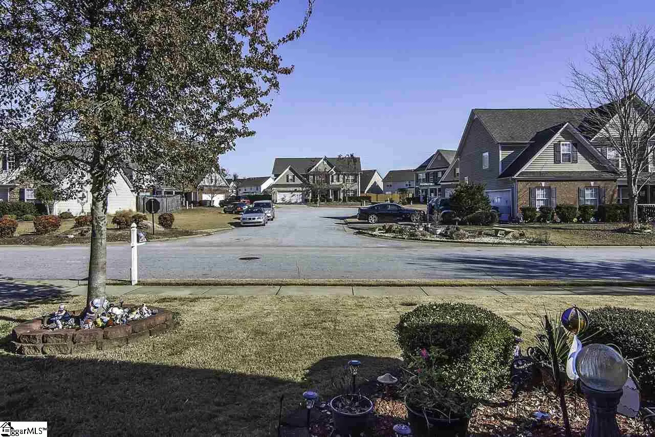 Property image 3 at 126 Ashington Drive, Simpsonville, SC 29680