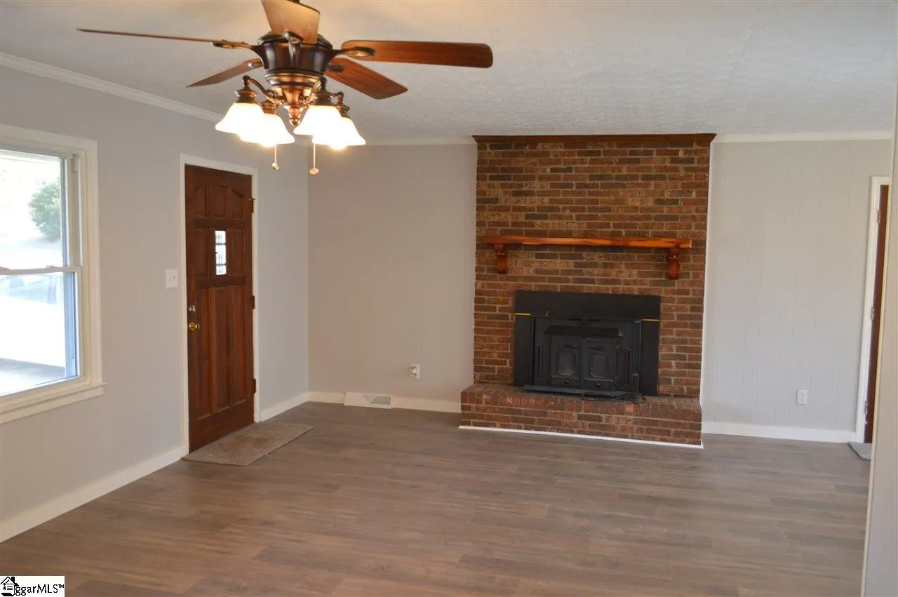 Property image 2 at 1202 Tall Oaks Circle, Piedmont, SC 29673