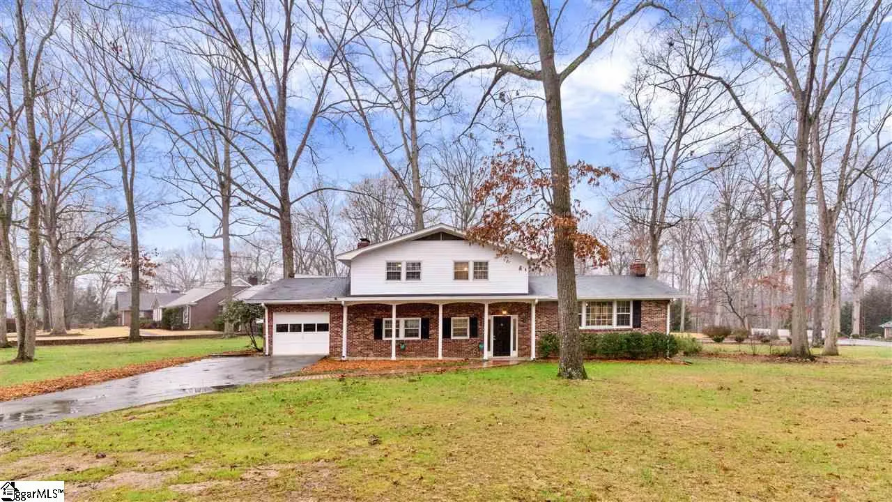 Property image 1 at 13 Kimberly Lane, Taylors, SC 29687
