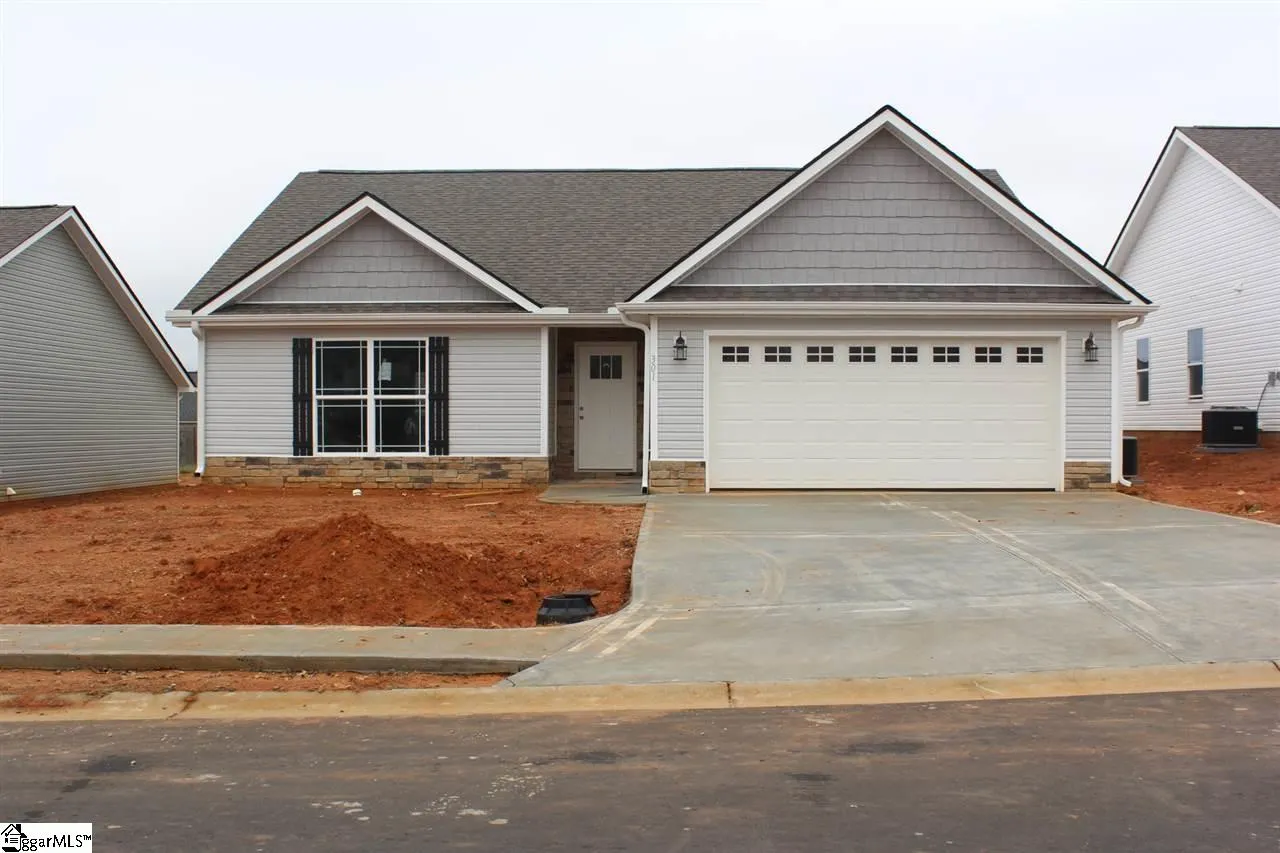 Property image 1 at 301 Catterick Way, Fountain Inn, SC 29644