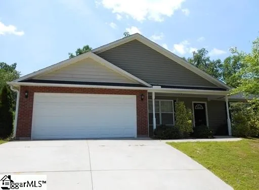Property image 1 at 140 Midwood Road, Travelers Rest, SC 29690