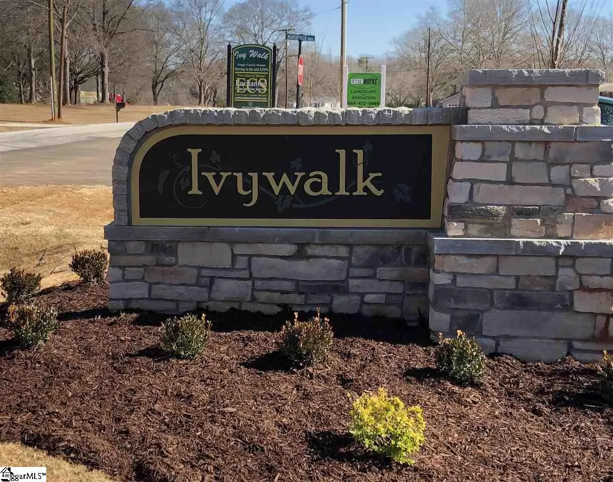 Property image 3 at 100 Marshfield Trail, Simpsonville, SC 29680