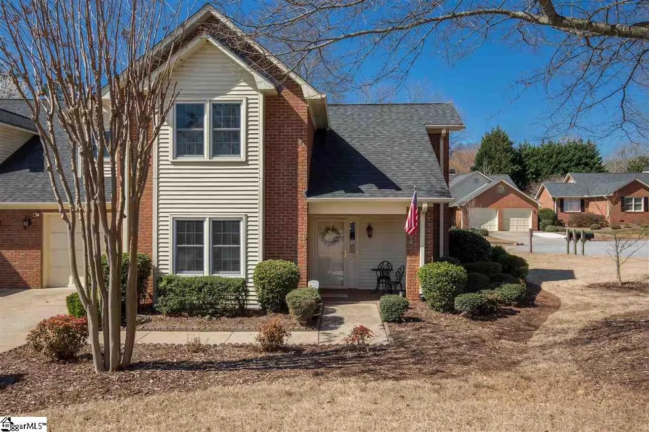 Property image 1 at 100 Fairoaks Drive, Greenville, SC 29615