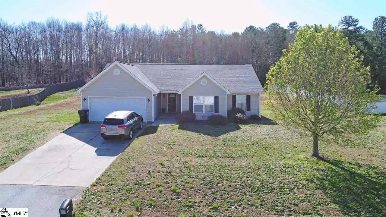 Property image 1 at 108 Cedar Glen Drive, Williamston, SC 29697