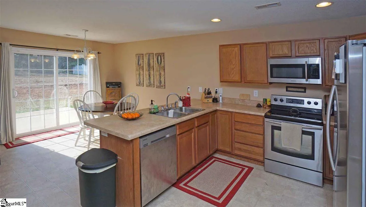 Property image 3 at 108 Cedar Glen Drive, Williamston, SC 29697