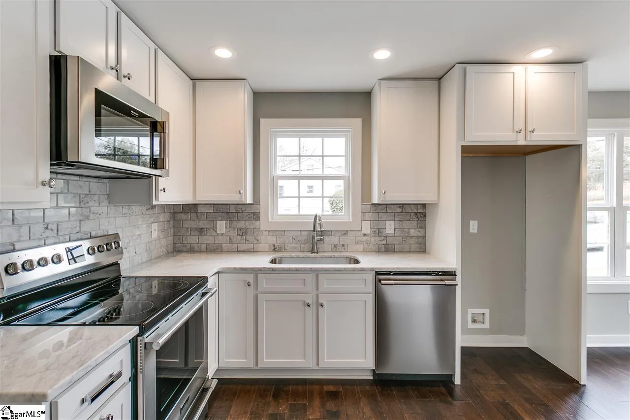 Property image 4 at 100 Old Augusta Road, Greenville, SC 29605